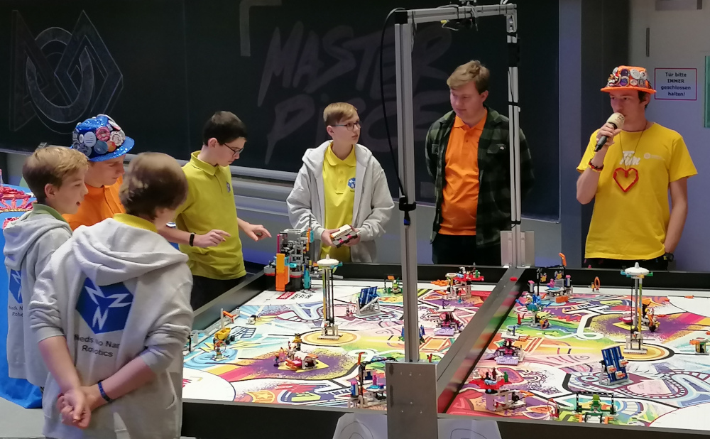 Robotikteam des JBG in München auf dem Podest